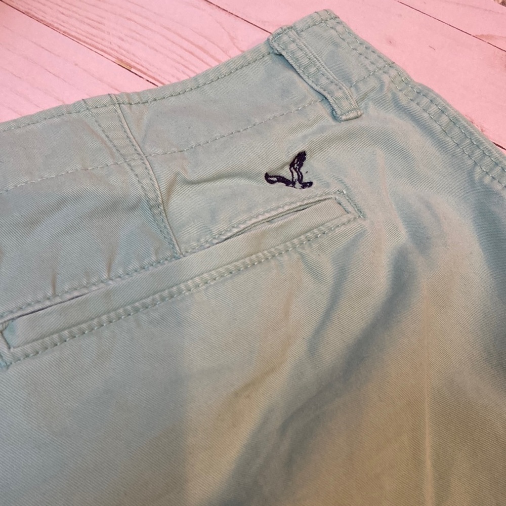 American Eagle Outfitters Flat Front Green Shorts - Picture 4 of 8